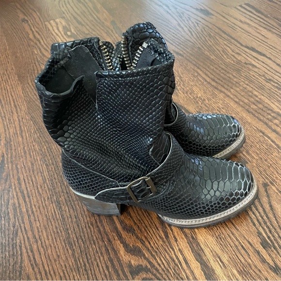 Freebird Carlito Ankle Boot Black Snake 7 - Picture 4 of 6